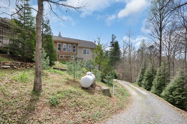 73 The Oaks Drive, Ellijay, GA 30540