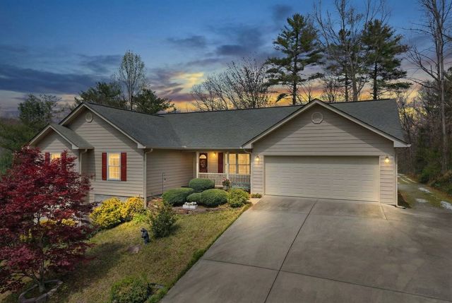 73 The Oaks Drive, Ellijay, GA 30540