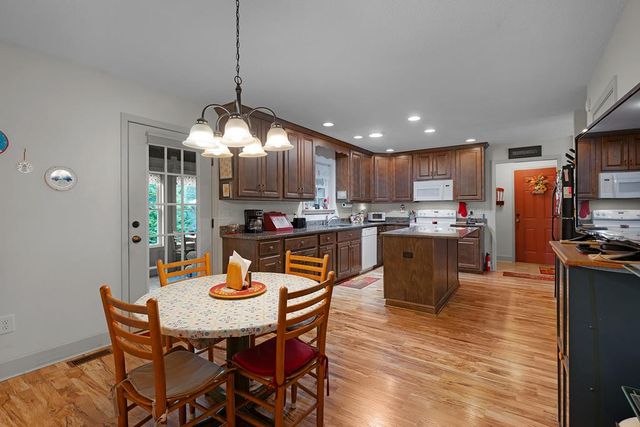 73 The Oaks Drive, Ellijay, GA 30540