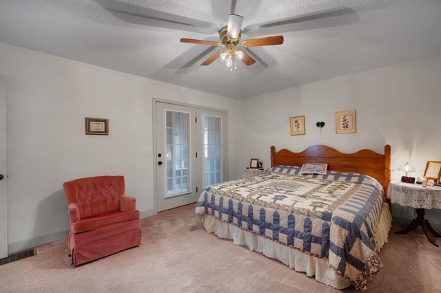 73 The Oaks Drive, Ellijay, GA 30540