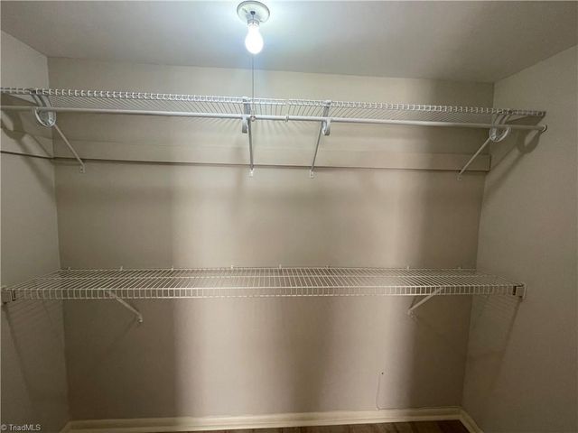 3824 Country Club Road E, Winston-salem, NC 27104