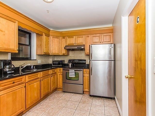 106 Tyler St, Boston, MA 02111