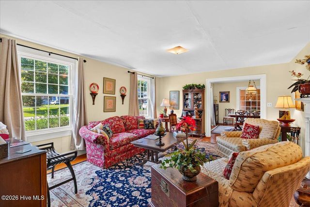 618 N Church Street, Mount Olive, NC 28365