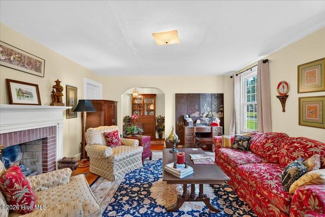 618 N Church Street, Mount Olive, NC 28365