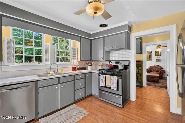 618 N Church Street, Mount Olive, NC 28365