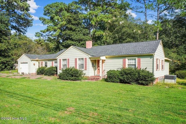 618 N Church Street, Mount Olive, NC 28365
