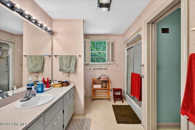 618 N Church Street, Mount Olive, NC 28365