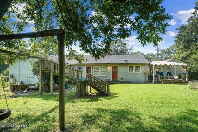 618 N Church Street, Mount Olive, NC 28365