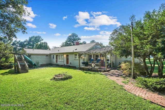 618 N Church Street, Mount Olive, NC 28365