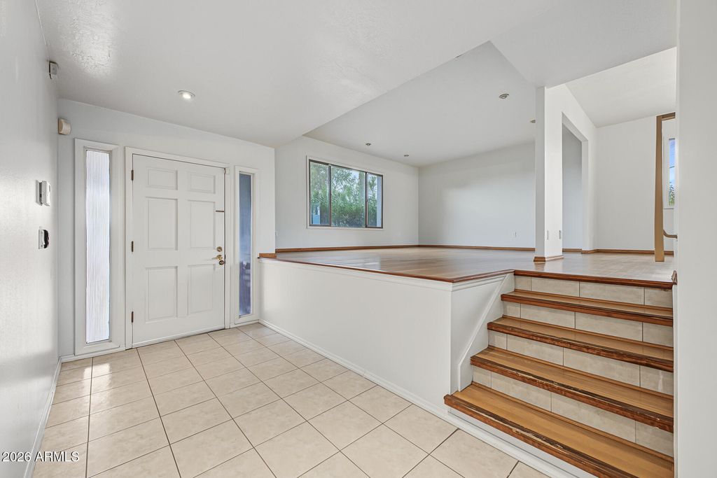 8625 E CITRUS Way, Scottsdale, AZ 85250 — photo 2