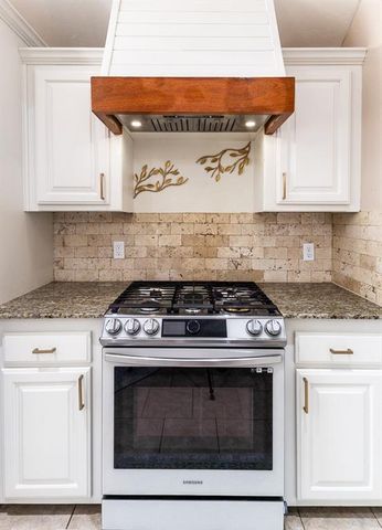 808 Canyon Drive, Yukon, OK 73099