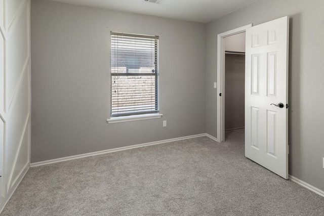 808 Canyon Drive, Yukon, OK 73099