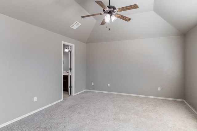 808 Canyon Drive, Yukon, OK 73099