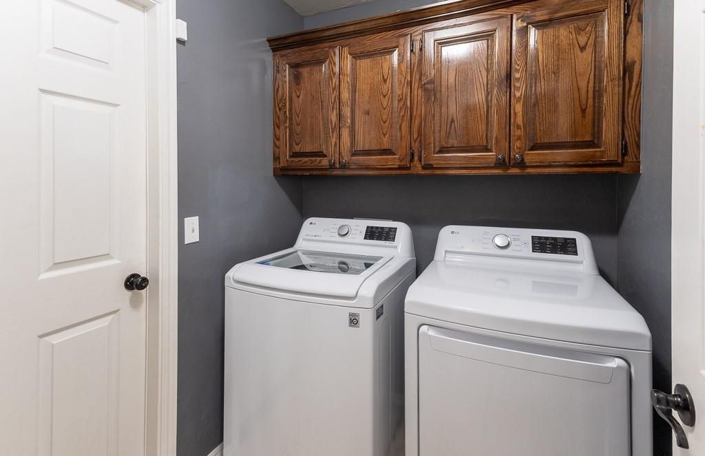 Image 32 of property listing at 808 Canyon Drive, Yukon, OK 73099