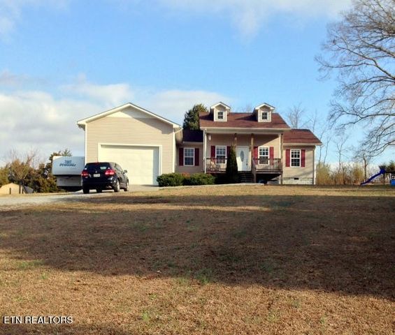 135 Lee's Chapel Rd, Sweetwater, TN 37874