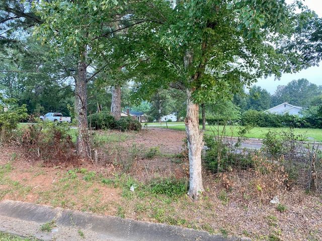 1250 Lafayette Parkway, Lagrange, GA 30241
