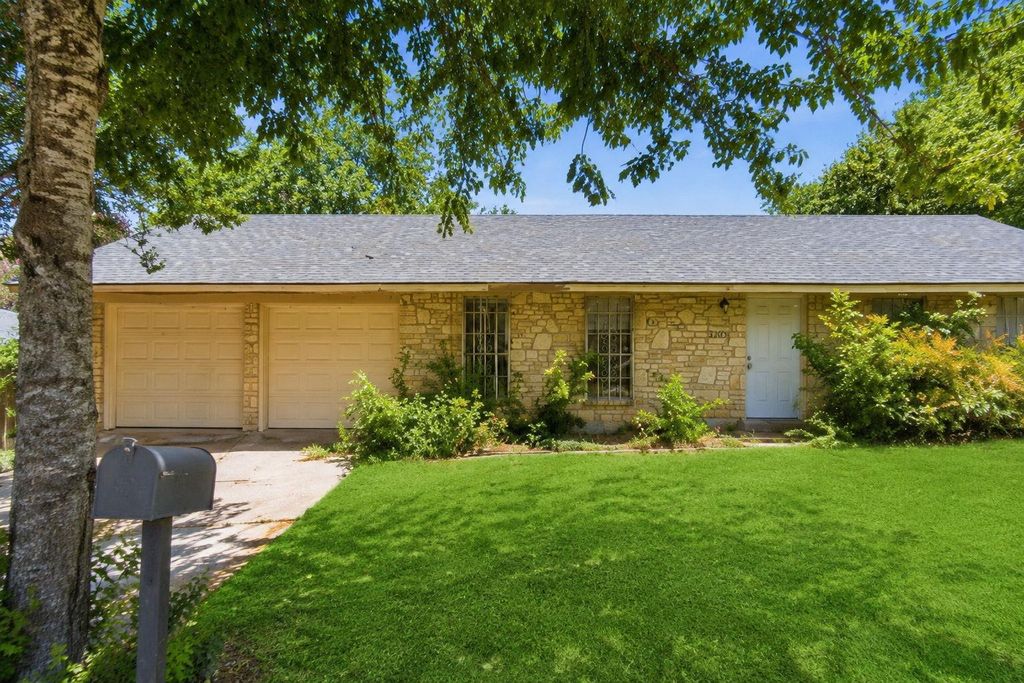 3103 Catalina DR, Austin, TX 78741