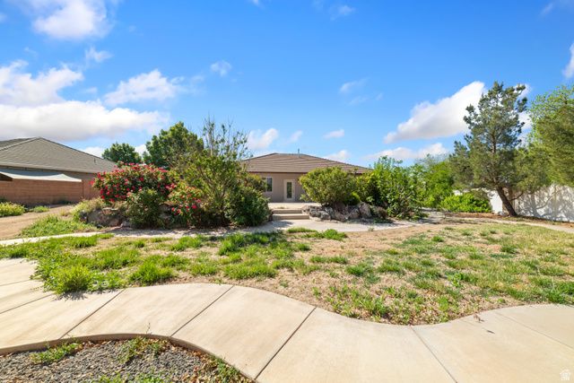 698 W 375 S, Hurricane, UT 84737
