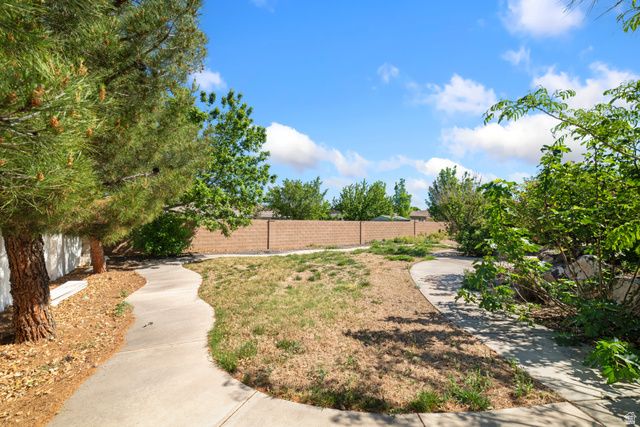 698 W 375 S, Hurricane, UT 84737