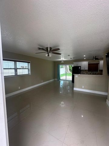 4979 SW 4th St, Margate, FL 33068