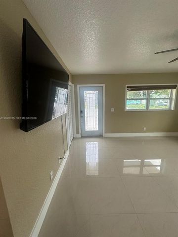 4979 SW 4th St, Margate, FL 33068
