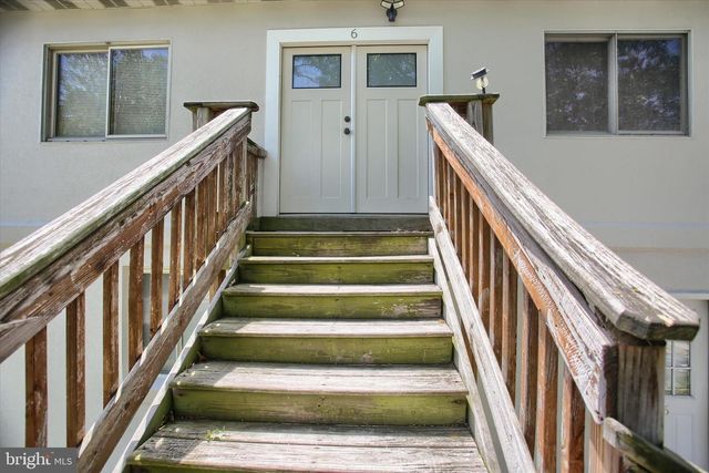 6 S 15TH ST, Camp Hill, PA 17011