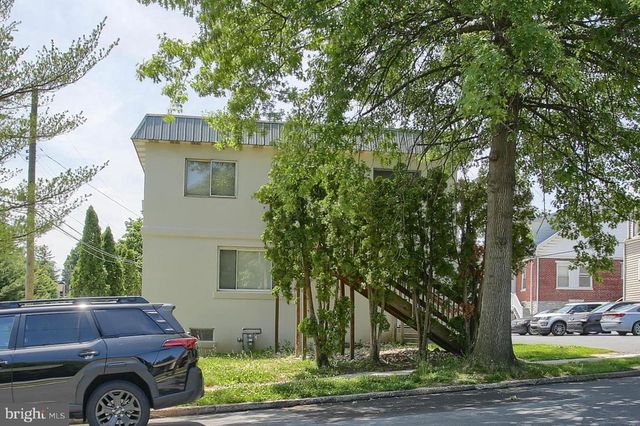 6 S 15TH ST, Camp Hill, PA 17011