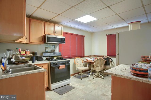 6 S 15TH ST, Camp Hill, PA 17011