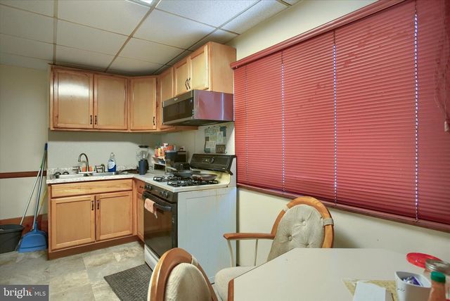 6 S 15TH ST, Camp Hill, PA 17011