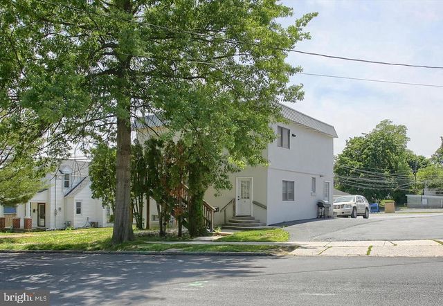 6 S 15TH ST, Camp Hill, PA 17011