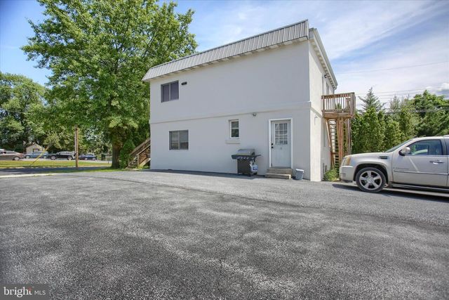 6 S 15TH ST, Camp Hill, PA 17011