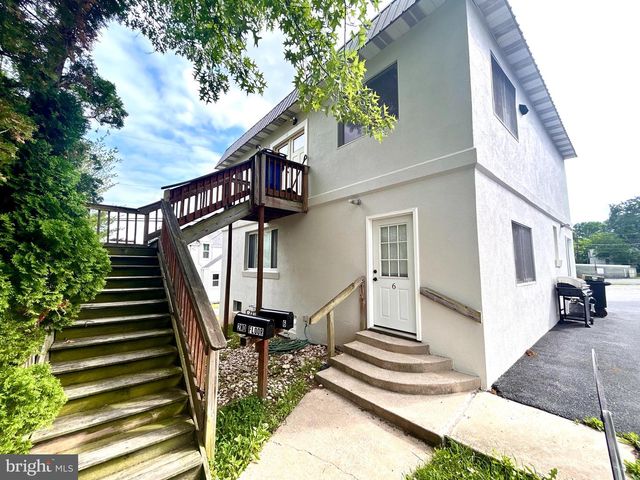 6 S 15TH ST, Camp Hill, PA 17011