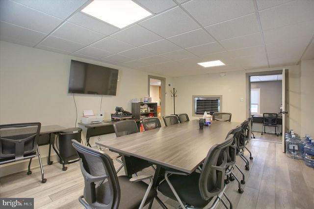 6 S 15TH ST, Camp Hill, PA 17011