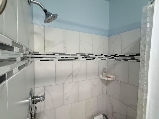 100 Pine Point Drive A, Boynton Beach, FL 33435