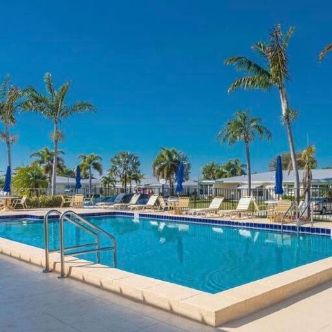 100 Pine Point Drive A, Boynton Beach, FL 33435