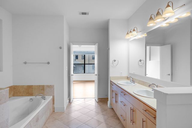 4333 Gilbert Avenue 215, Dallas, TX 75219