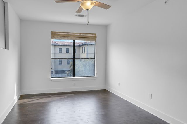 4333 Gilbert Avenue 215, Dallas, TX 75219