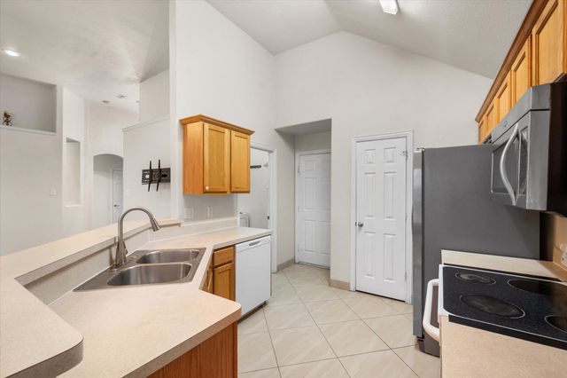 4412 Ridgeway Drive, Mansfield, TX 76063