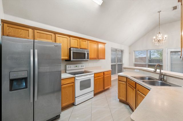 4412 Ridgeway Drive, Mansfield, TX 76063