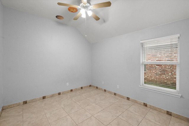 4412 Ridgeway Drive, Mansfield, TX 76063