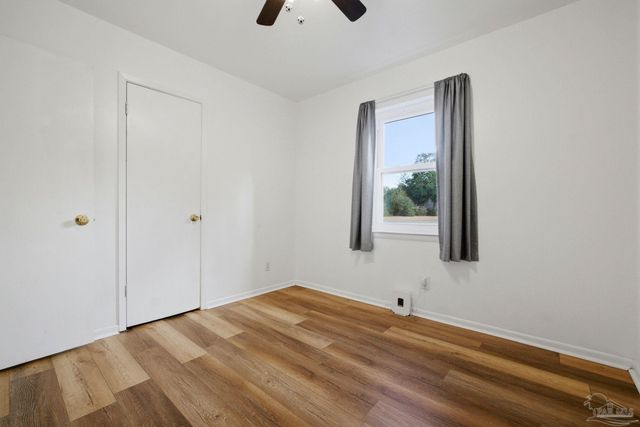 5712 Sunflower Ave, Milton, FL 32570