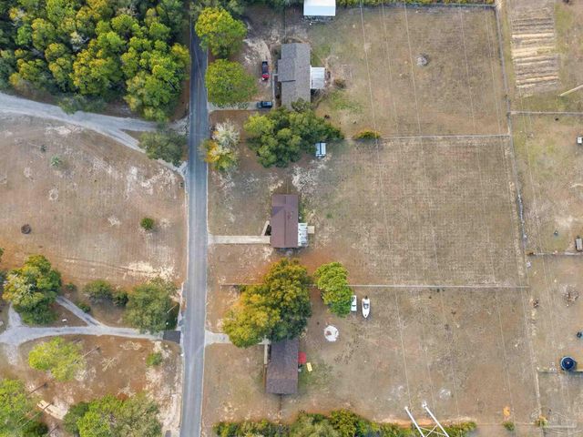 5712 Sunflower Ave, Milton, FL 32570