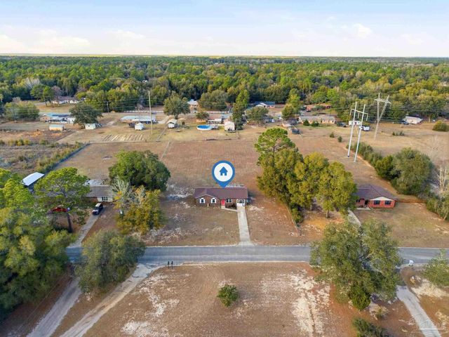 5712 Sunflower Ave, Milton, FL 32570