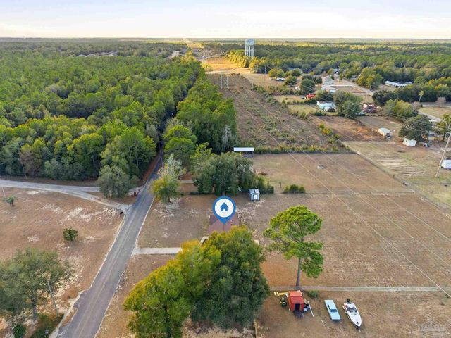 5712 Sunflower Ave, Milton, FL 32570