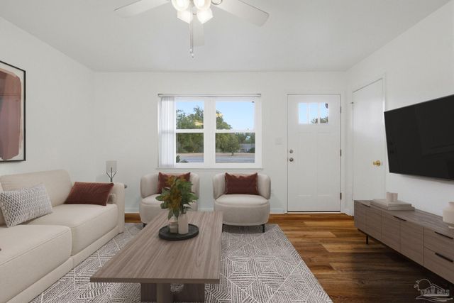 5712 Sunflower Ave, Milton, FL 32570