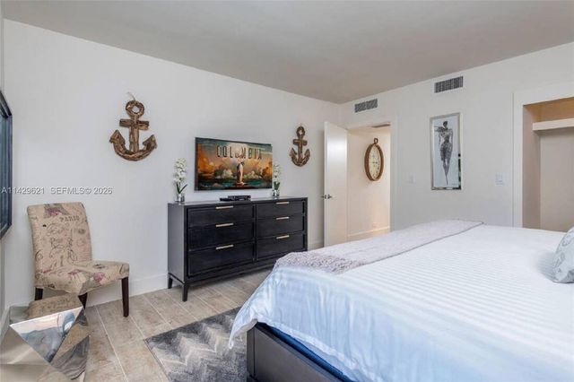 102 24th Street 1108, Miami Beach, FL 33139