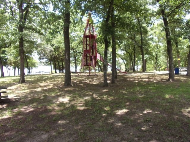 555 and 559 Holly Glen, Murchison, TX 75778