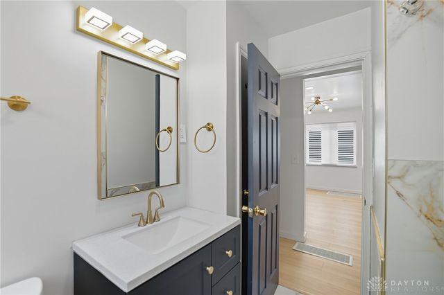 5862 Kennedy Avenue, Cincinnati, OH 45213