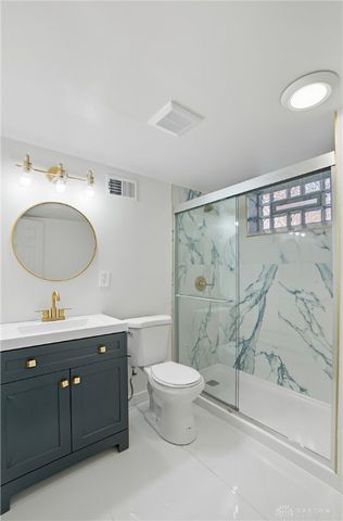 5862 Kennedy Avenue, Cincinnati, OH 45213