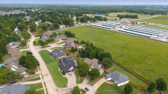 3203 Callaway Drive, Claremore, OK 74019